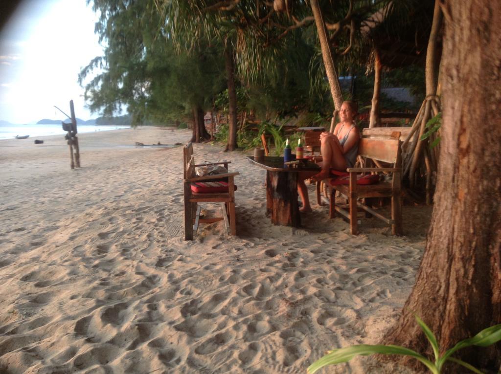 Hôtel Cocobar&Bungalow'Kohjum à Koh Jum Extérieur photo