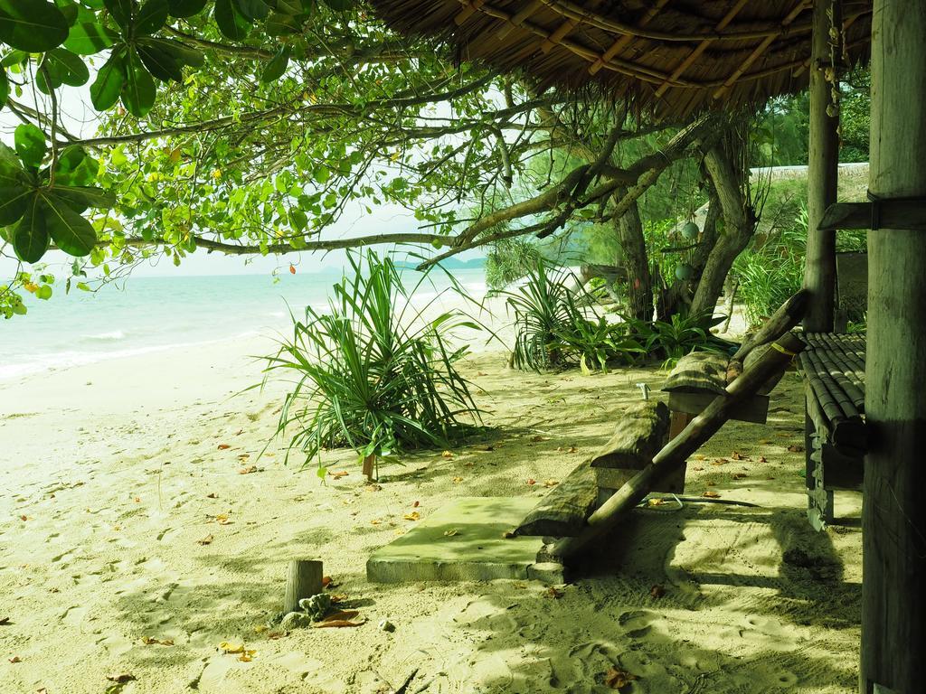Hôtel Cocobar&Bungalow'Kohjum à Koh Jum Extérieur photo