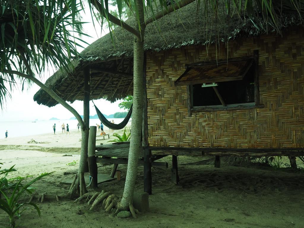 Hôtel Cocobar&Bungalow'Kohjum à Koh Jum Extérieur photo