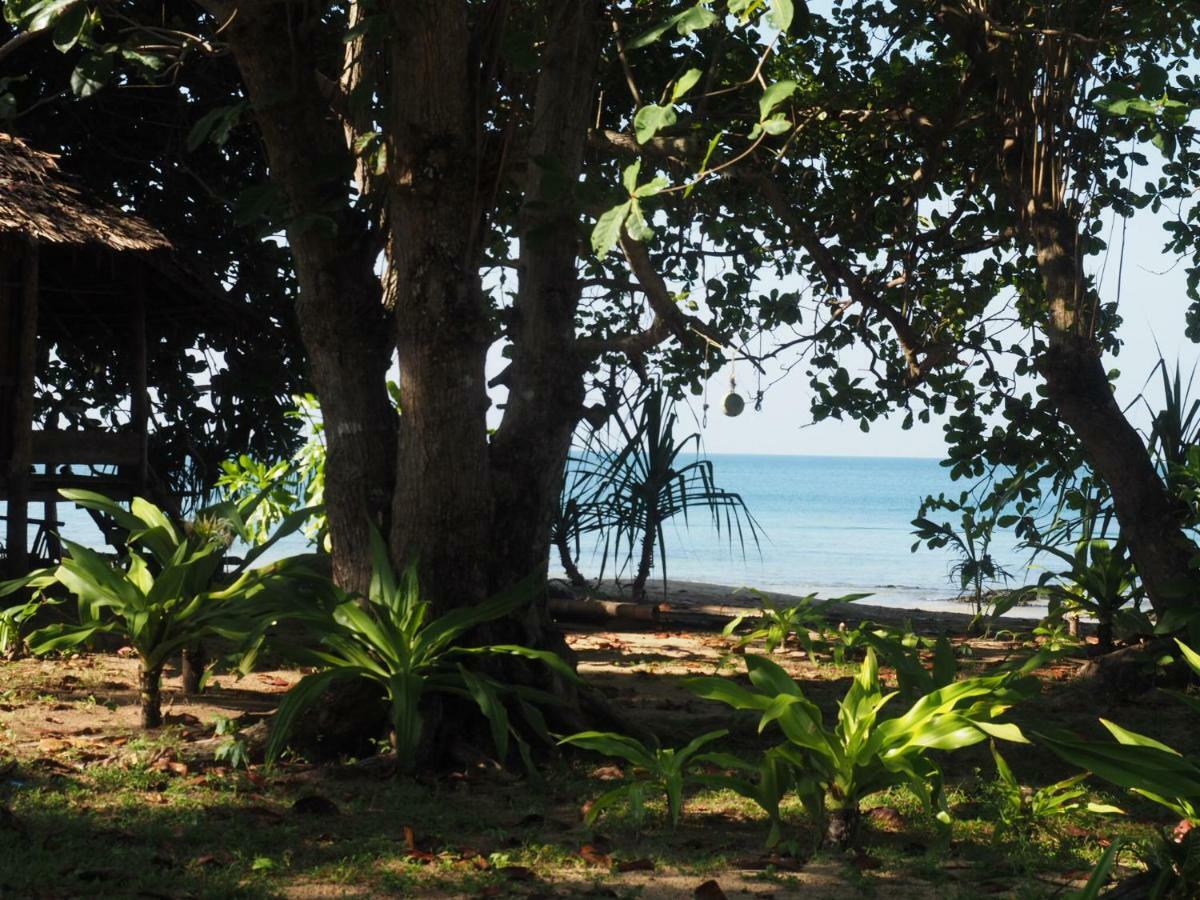 Hôtel Cocobar&Bungalow'Kohjum à Koh Jum Extérieur photo