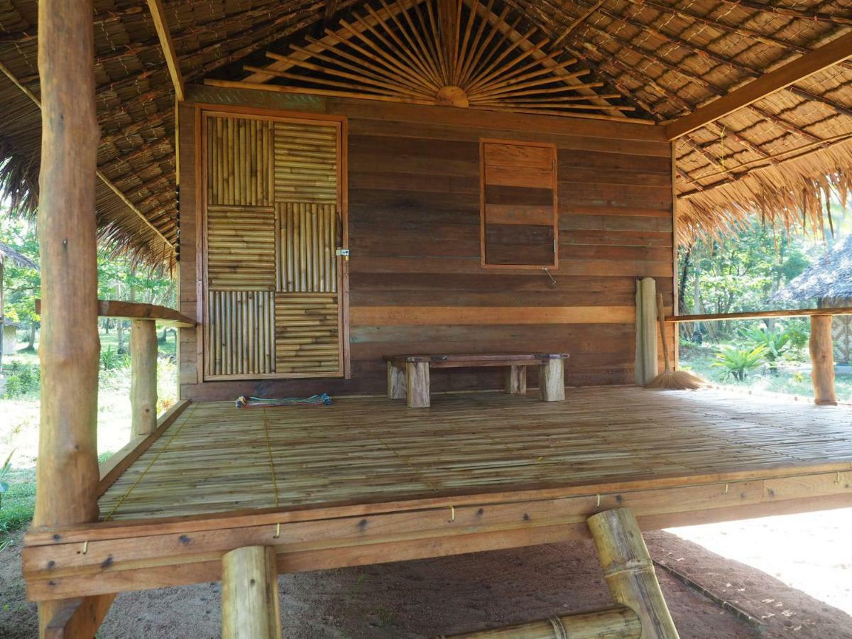 Hôtel Cocobar&Bungalow'Kohjum à Koh Jum Extérieur photo
