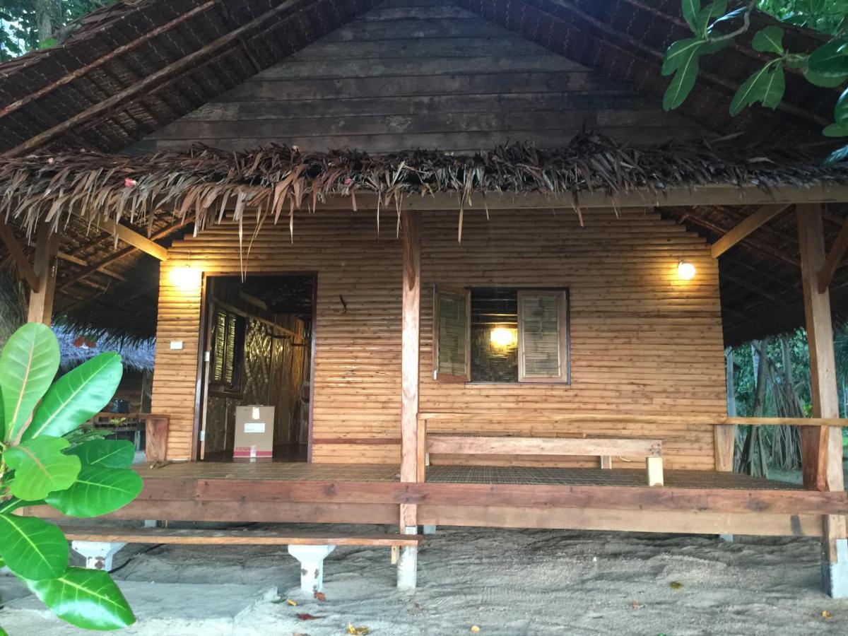 Hôtel Cocobar&Bungalow'Kohjum à Koh Jum Extérieur photo
